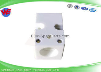 Il blocchetto ceramico dei materiali di consumo A290-8104-X614Pipe delle parti di Fanuc EDM si abbassa per Fanuc 0iB