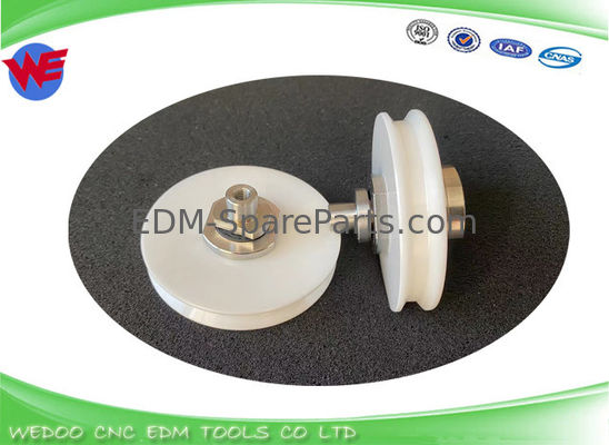 S461 3051799 J26028A Puleggia con albero e cuscinetto 3051205 3056448 3054736 118811C