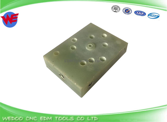 Piastra isolante inferiore A290-8119-Z764 Blocco a getto inferiore Fanuc EDM Parti 56x40x13