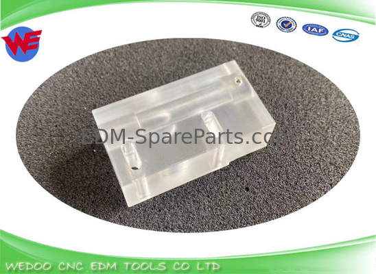 A290-8119-X393 Blocco guida del filo di alimentazione policarbonato 33.5*21*62 Per parti Fanuc EDM