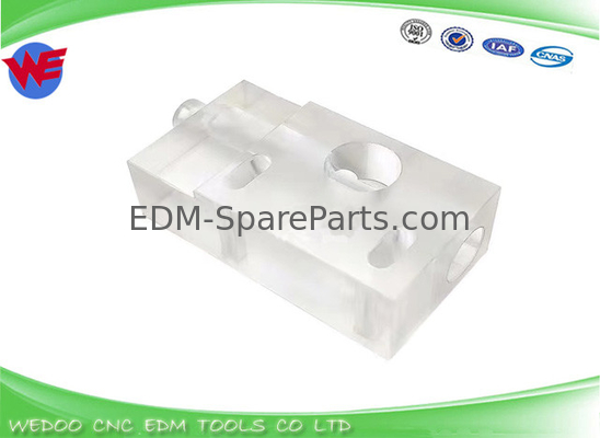 A290-8112-X393 Blocco di filo di alimentazione per la guida del policarbonato per Fanuc 70.5 X 34 X 21 mm