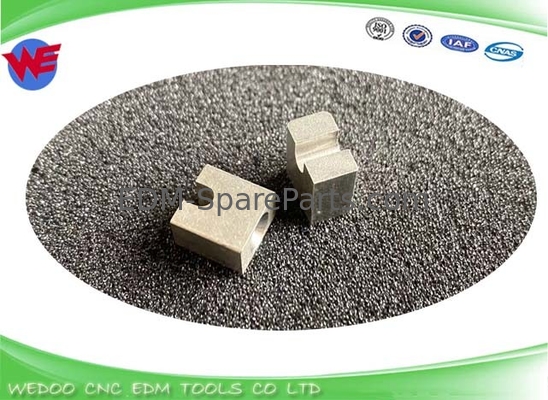 A290-8120-Z782 ELECTRODE HOLDER Fanuc EDM Ricambi 10*10*6mm