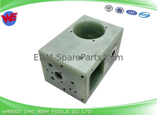 20EC090A101=2 Isolatore testa piastra blocco Makino EDM 120*80*65mm