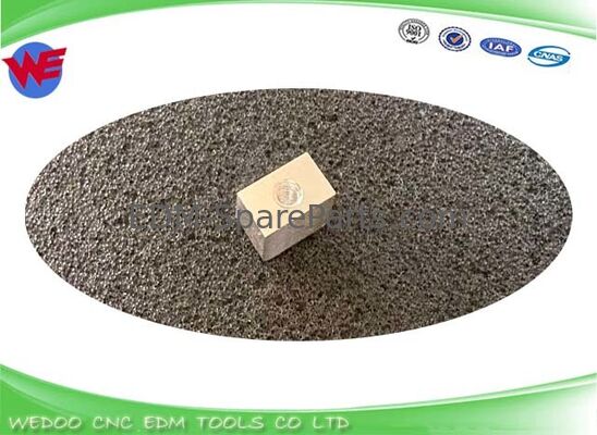 A290-8102-X657 Elettrodo da taglio secondo EDM Fanuc 6*6*10mm