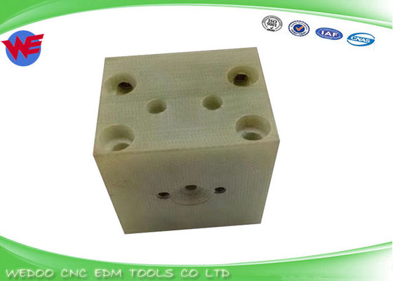 A290-8101-X509 Piastra isolante superiore Fanuc EDM Parti Serie A-C 40*40*34 GUIDE BASE