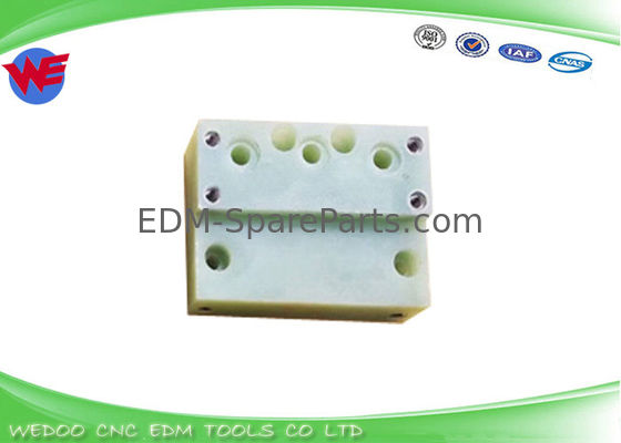 F324   Piatto superiore dell'isolatore di A290-8111-Y526 Fanuc EDM per C600ib 70L*50W*19H